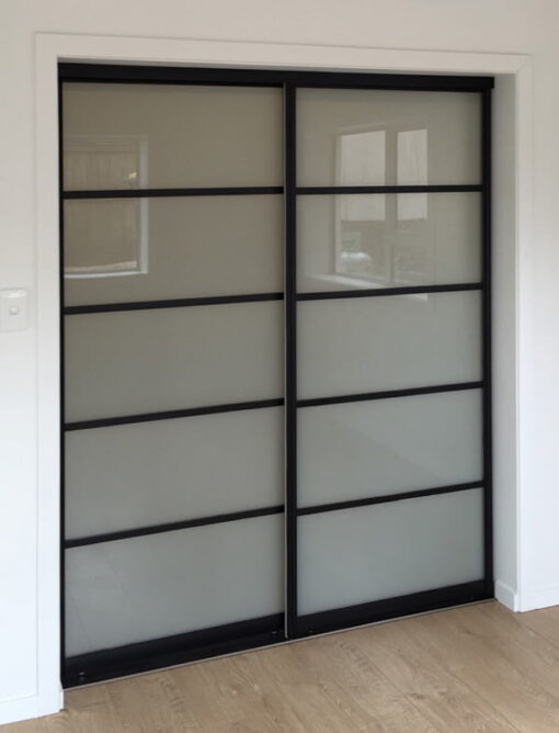 5-divisions-opal-laminated-glass-door