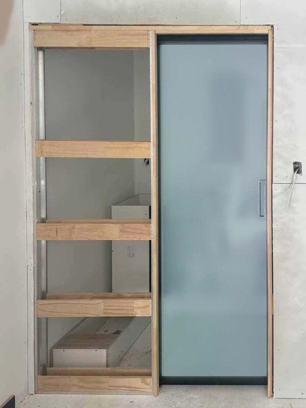 Opal-Cavity-Door
