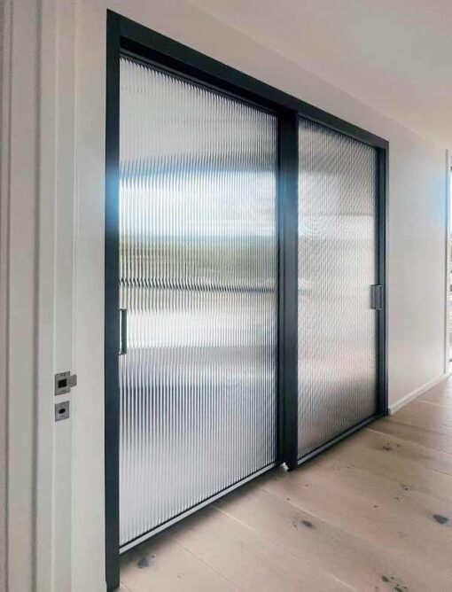 Narrow-reeded-glass-sliding-door